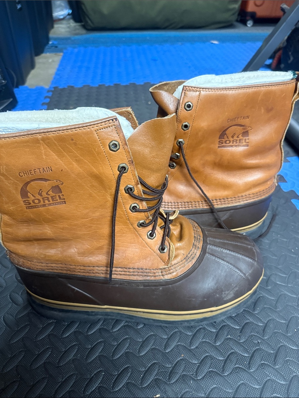 Sorel Chieftain - Men's Two-Tone Brown and Dark Brown Leather Snow Boots - 11